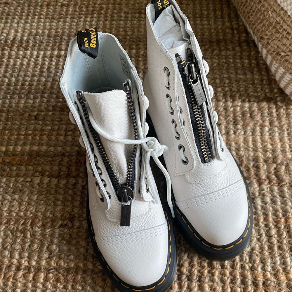 Dr martens Sinclair platform boots